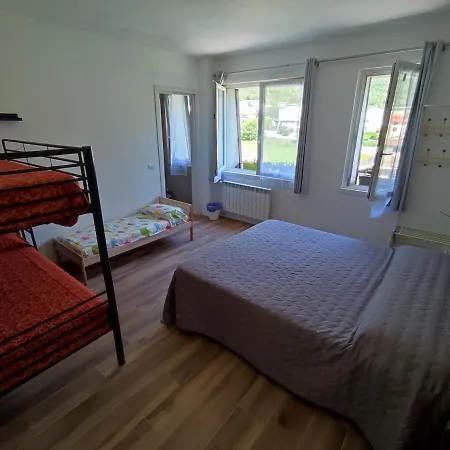 호스텔 Cornizzolo