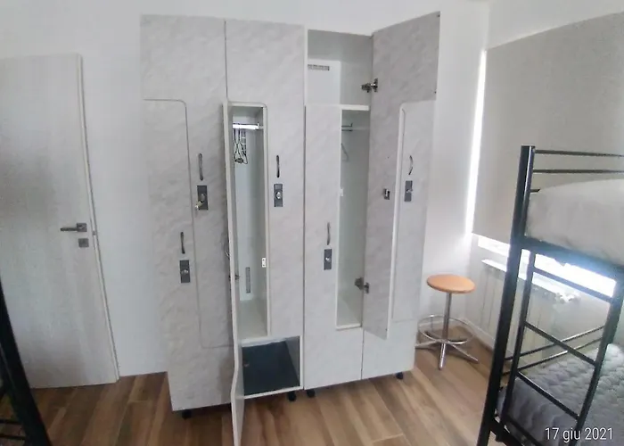 Cornizzolo 호스텔 *